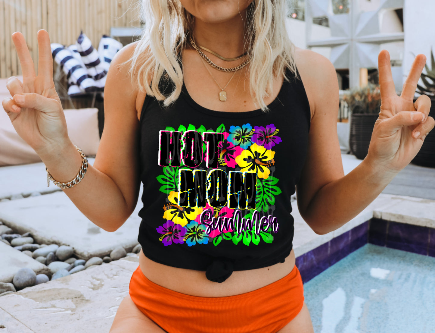 HOT MOM SUMMER PNG DESIGN