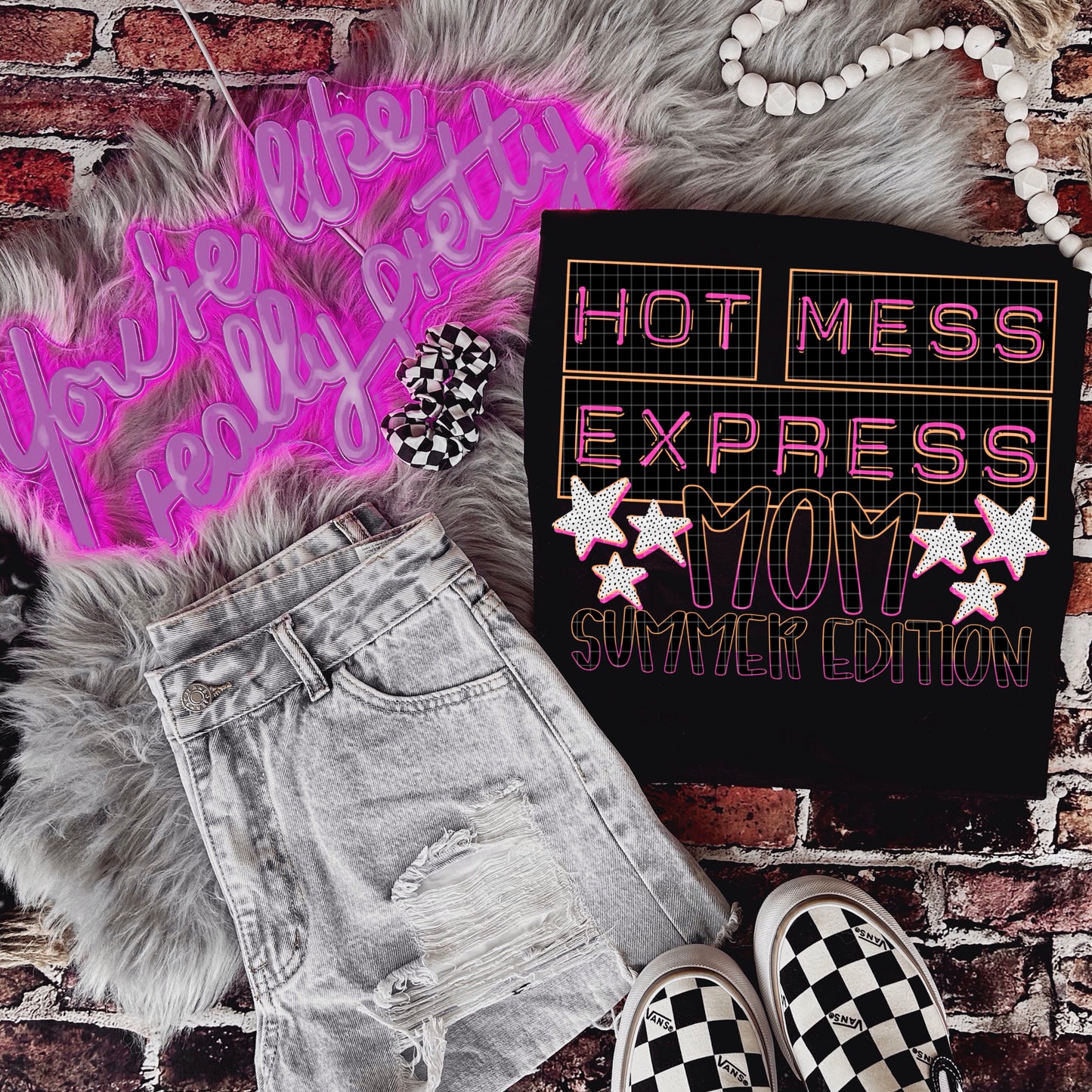 HOT MESS EXPRESS MOM SUMMER EDITION PNG DESIGN
